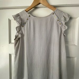 Loft short sleeve top M